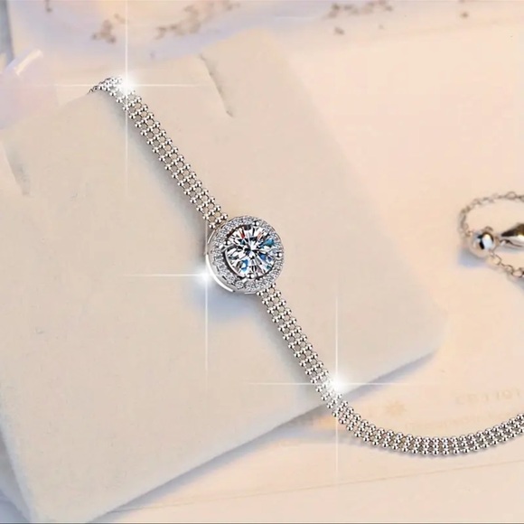 MOISSANITE 1 Carat Solitaire Bracelet - Picture 6 of 8